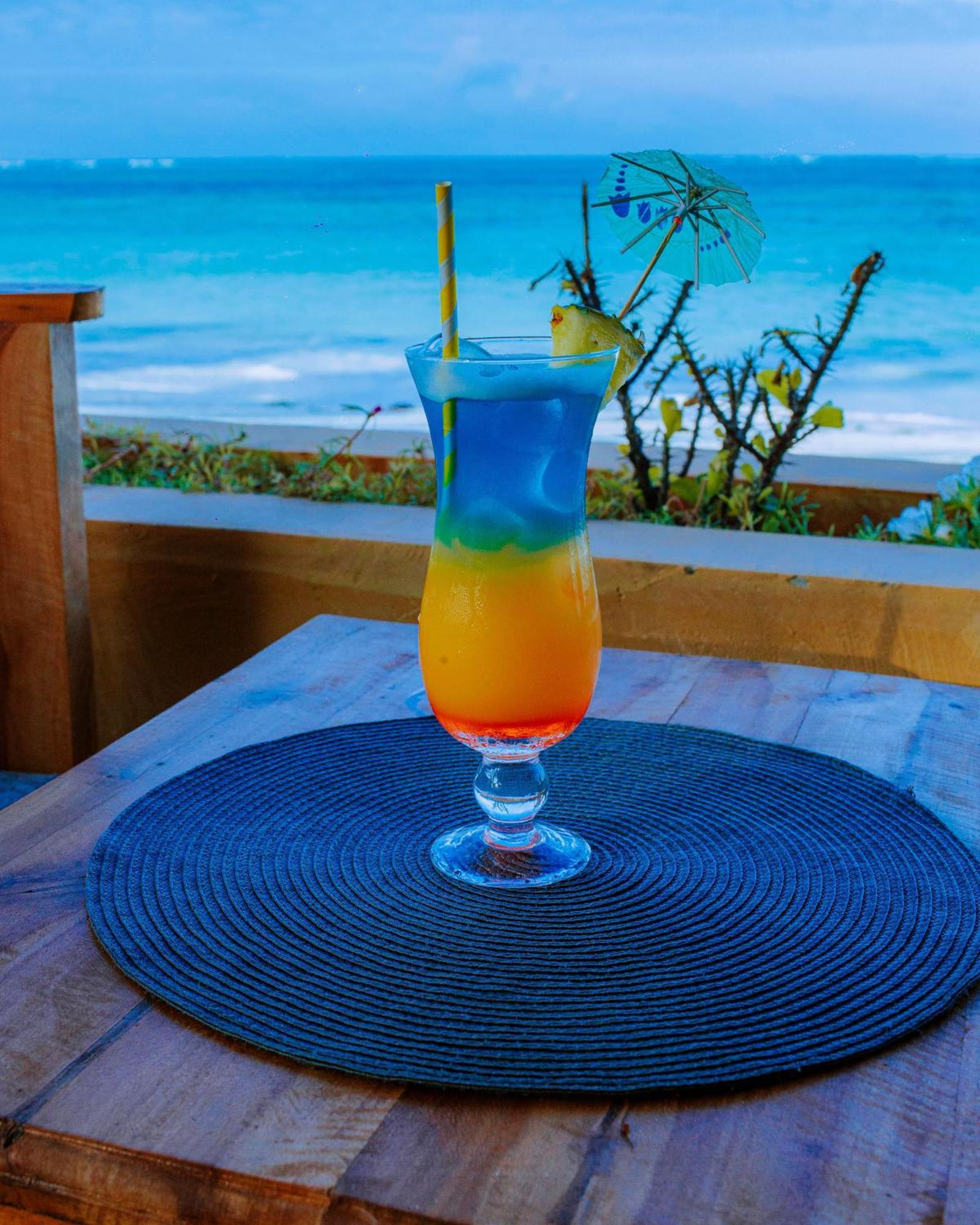 Mambo Ocean Resort プワニ・チャンガーニ エクステリア 写真